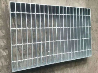 GT型溝蓋板普通側溝、橫斷溝鋼格板溝蓋廠家